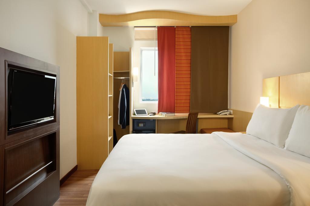 Ibis Chesterfield North - Barlborough Dış mekan fotoğraf